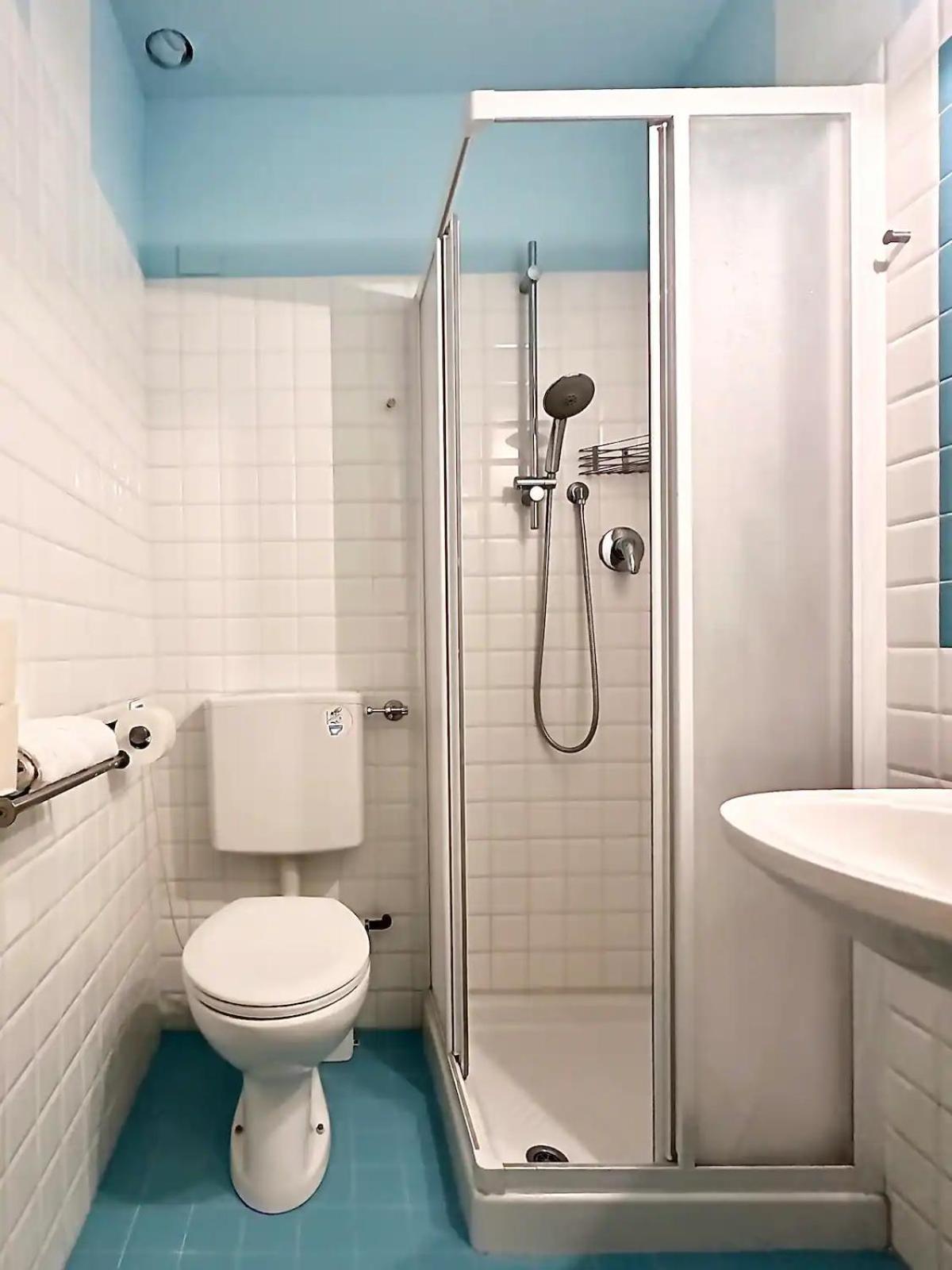 Raffaelli Rooms Travel Florence Close San Frediano Bagian luar foto
